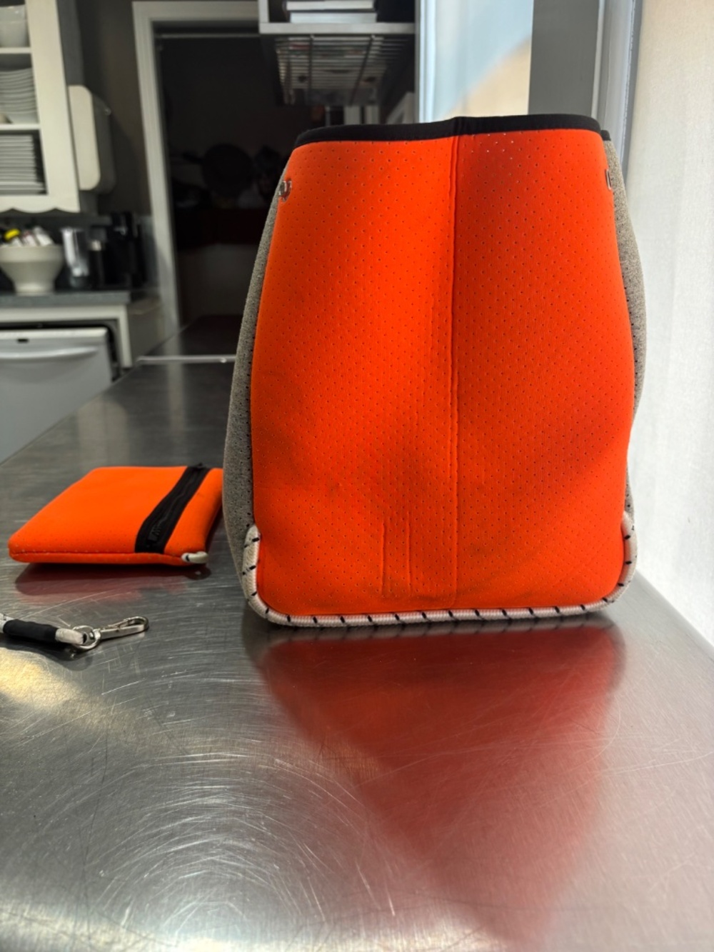 HAUTE SHORE TOTE WITH UPCYCLED PATCH - Picture 14 of 14